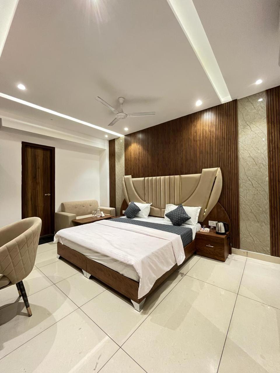 Hotel Platinum Inn Ludhiana Exterior photo