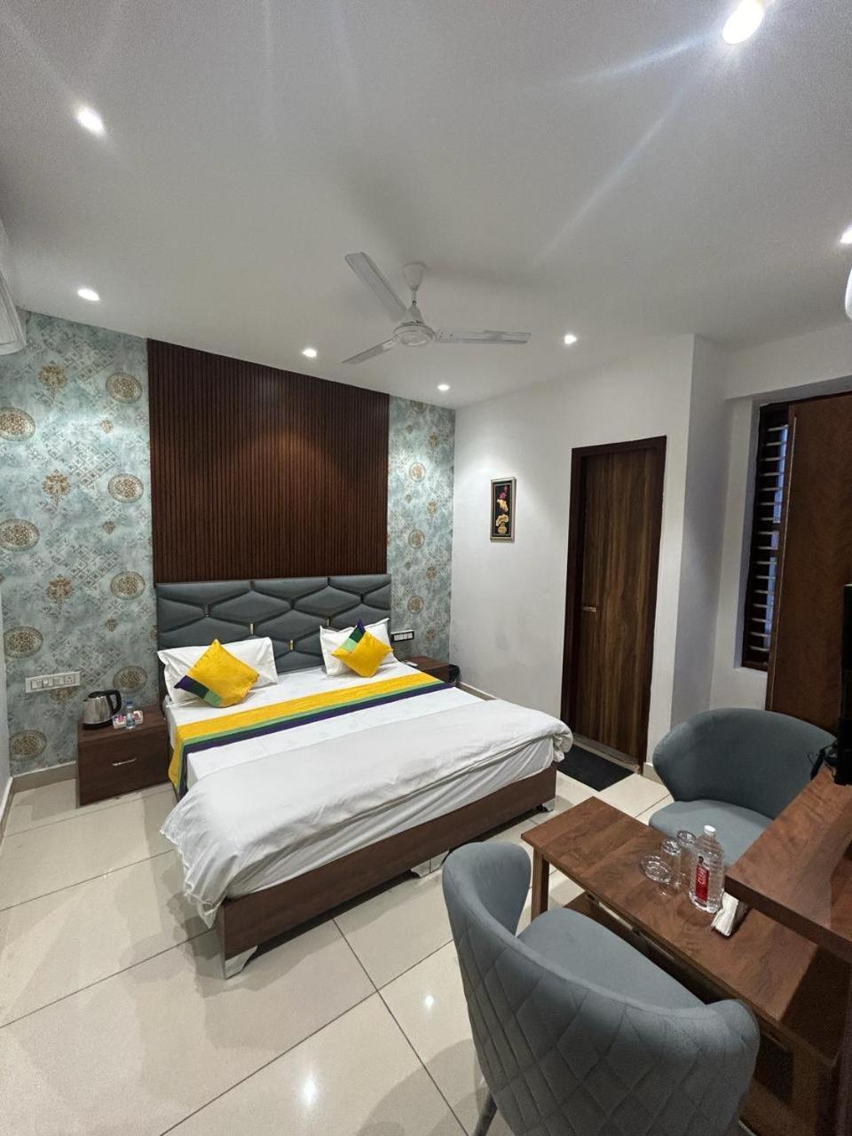 Hotel Platinum Inn Ludhiana Exterior photo